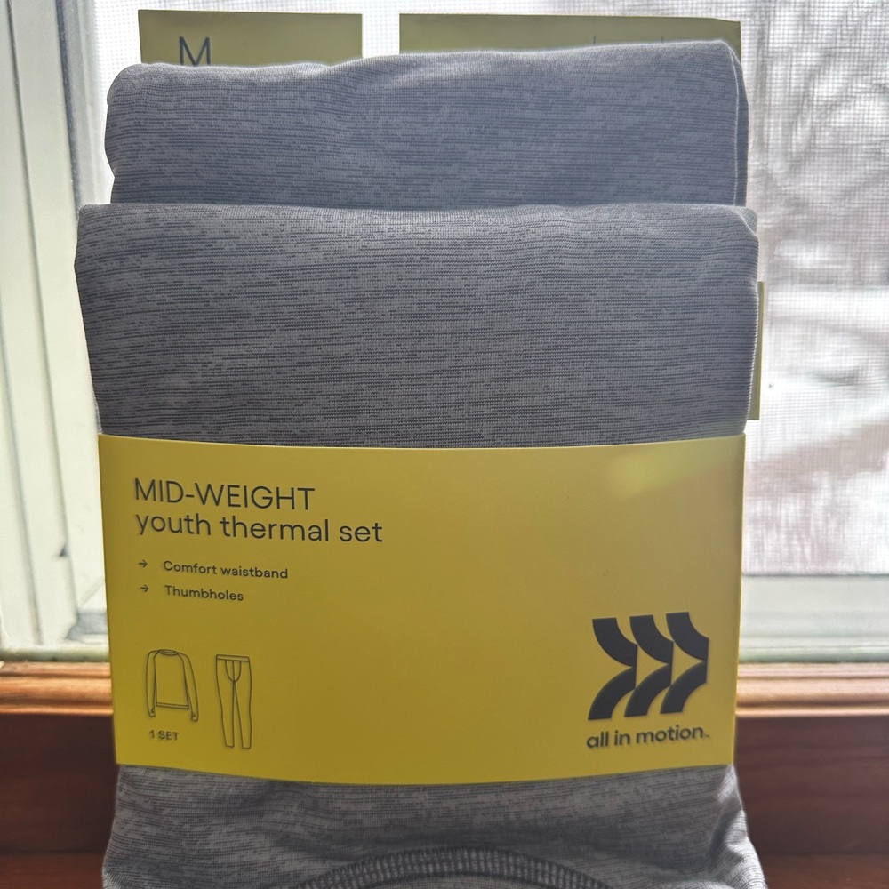 All in Motion mid-weight youth thermal set